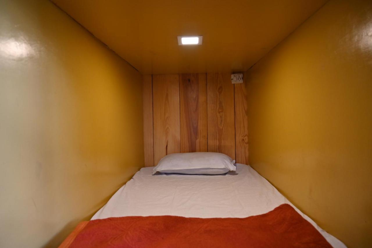 Indian Backpackers Hostel Manāli Exteriör bild