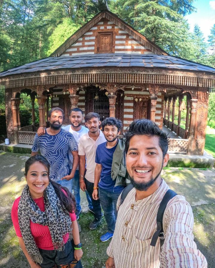Indian Backpackers Hostel Manāli Exteriör bild