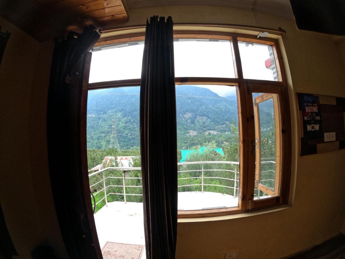 Indian Backpackers Hostel Manāli Exteriör bild